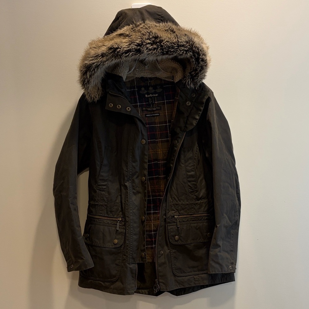 EUC Barbour Women’s Waxed Hooded Jacket, 6